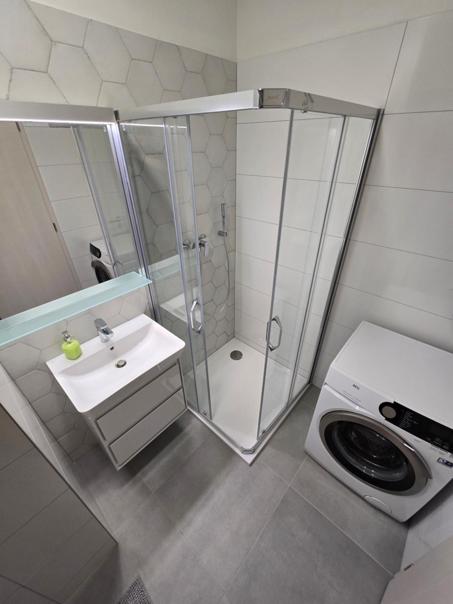 Revitalizer - A Calm Oasis In The Center Of Apartment Brno