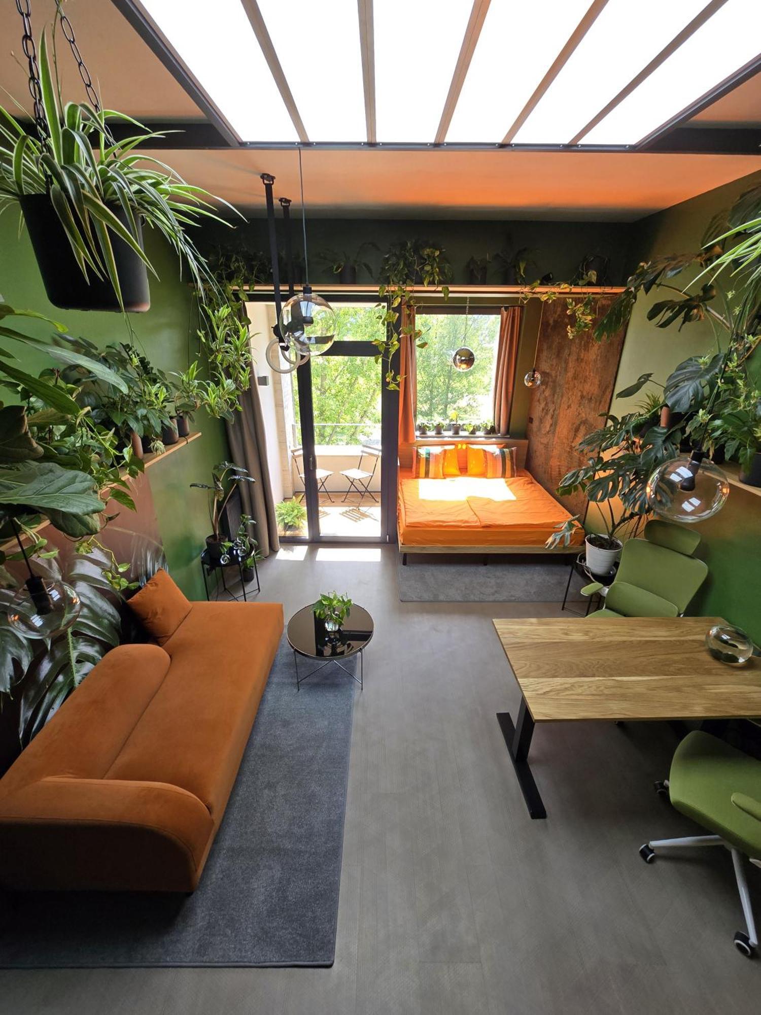 Revitalizer - A Calm Oasis In The Center Of Apartment *